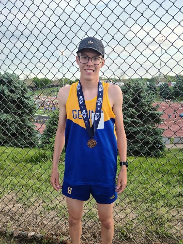 State Track Update: More hardware today ... - Madison Seiler finished 7th in the 800 Meter Run and 6th in the 1600 Meter Run. - Trent Davis finished 8th in the Long Jump.  - Logan Andrews finished 5th in the 1600.  #beBLUEandGold Congrats Bulldogs!