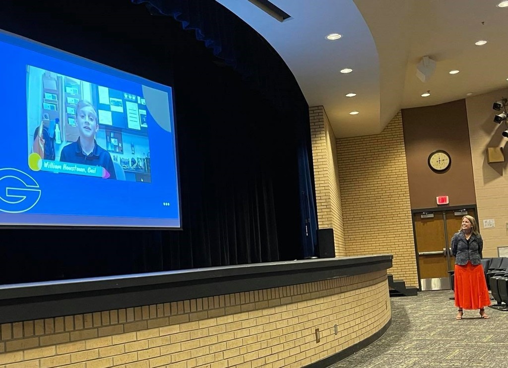 The Gering Schools Foundation was proud to host an End of Year Celebration for the GPS team today. Our theme ... YOU DID IT! New Superintendent, Dr. Nikki Regan, was our special guest speaker and the team gave her a warm Bulldog welcome! #ToughTimesDontLastToughTeamsDo #GeringGRIT
