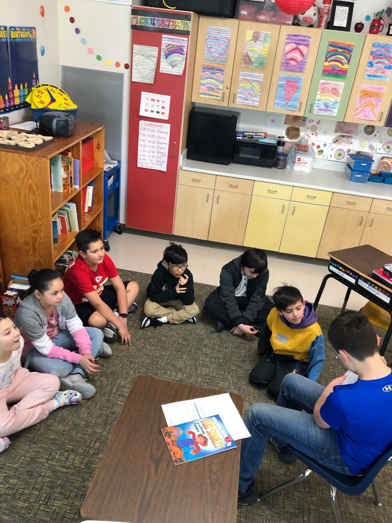 Builders Club reading to 3rd grade 2